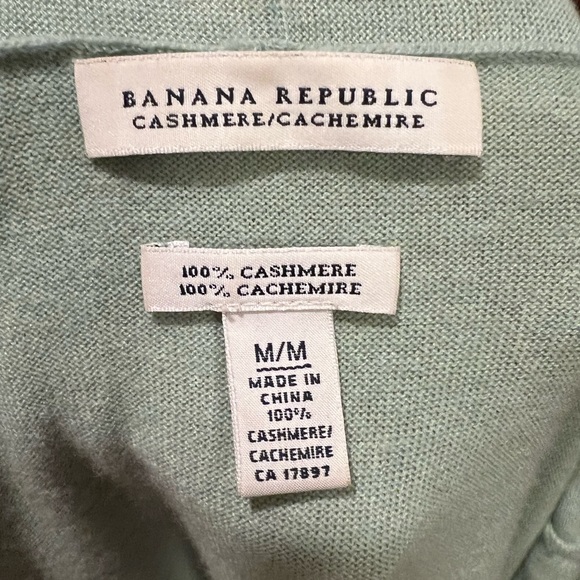 Lovely light green 100% cashmere Banana Republic cardigan - Picture 2 of 2